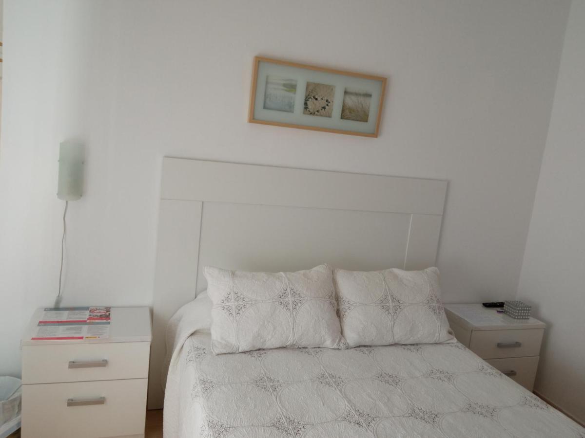 Habitaciones Individuales En Apartamento Compartido Seville Ngoại thất bức ảnh