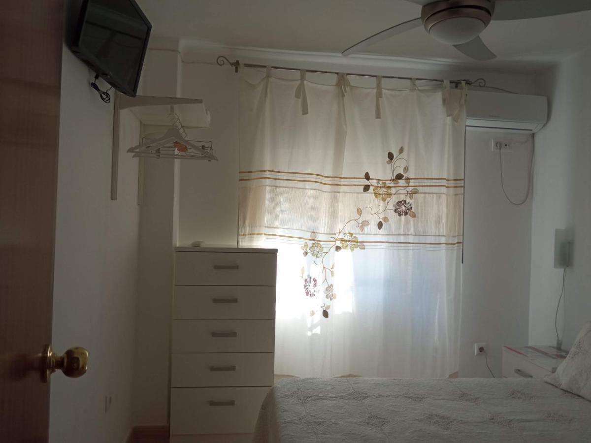 Habitaciones Individuales En Apartamento Compartido Seville Ngoại thất bức ảnh